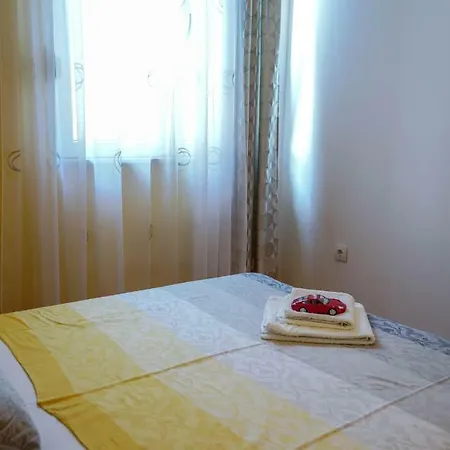 Dadic * Kaštela