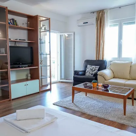 Dadic شقة Kaštela