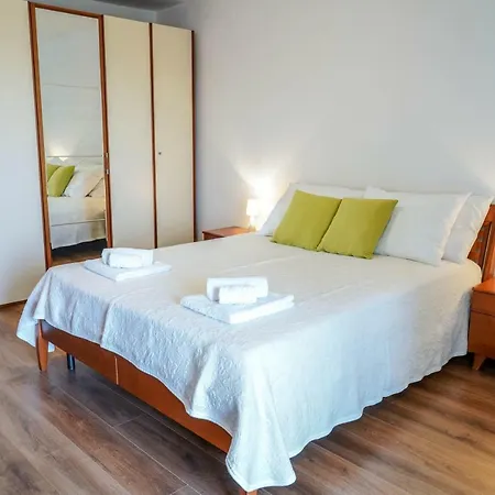 Dadic شقة Kaštela